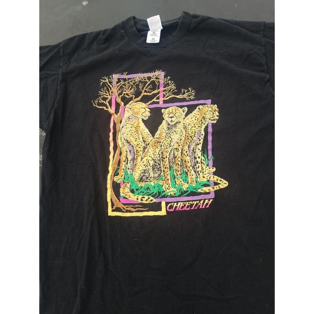 Vintage 1990s Cheetah Pack Art Big Cats Cotton Black tshirt Rare Animal Graphic
